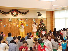 歌のおねえさんコンサートの様子