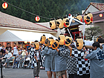 夏祭りの様子