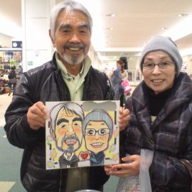 長野県などで人気の男性似顔絵師が描いた仲の良いご夫婦の似顔絵